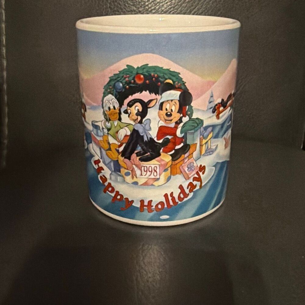Disney Christmas Collection 1998 Happy Holidays Ceramic Coffee Cup Mug (6863)